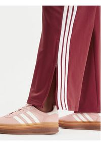 Adidas - adidas Spodnie dresowe House Of Tiro KD4298 Czerwony Wide Leg. Kolor: czerwony. Materiał: bawełna, syntetyk #3