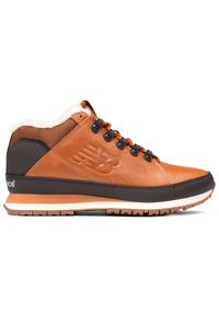 Buty zimowe męskie New Balance H754LFT - brązowe. Okazja: na co dzień. Kolor: brązowy. Materiał: skóra, futro. Szerokość cholewki: normalna. Sezon: zima #1