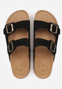 Born2be - Czarne Klasyczne Klapki z Zamszu Naturalnego z Paskami z Klamrami z Regulacją Realie. Okazja: na co dzień. Kolor: czarny. Materiał: zamsz. Wzór: paski. Styl: klasyczny #7