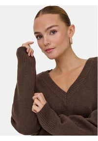 only - ONLY Sweter Mari 15360940 Brązowy Loose Fit. Kolor: brązowy. Materiał: syntetyk
