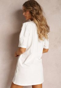 Renee - Biała Pudełkowa Sukienka Mini z Saszetką Dalana. Okazja: na co dzień. Kolor: biały. Materiał: jeans, materiał, wiskoza. Długość rękawa: krótki rękaw. Sezon: lato, wiosna. Styl: elegancki, casual. Długość: mini
