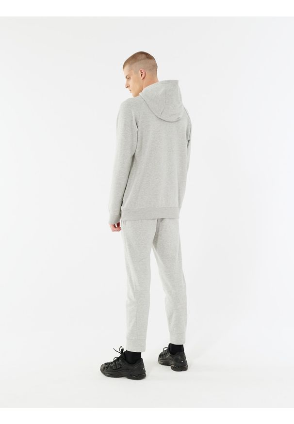 outhorn - Bluza nierozpinana z kapturem męska. Okazja: na co dzień. Typ kołnierza: kaptur. Materiał: poliester, bawełna, dzianina, dresówka. Długość rękawa: raglanowy rękaw. Styl: sportowy, casual