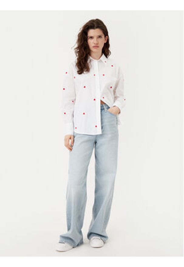 JDY Koszula Nelly 15330490 Biały Loose Fit. Kolor: biały. Materiał: bawełna
