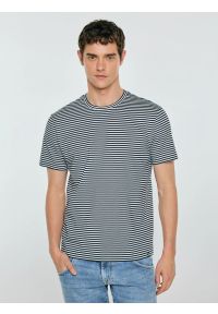 Big-Star - Koszulka męska w paski granatowa Garri 403. Okazja: na co dzień. Kolor: niebieski. Materiał: bawełna, dzianina. Wzór: paski. Styl: klasyczny, casual #1