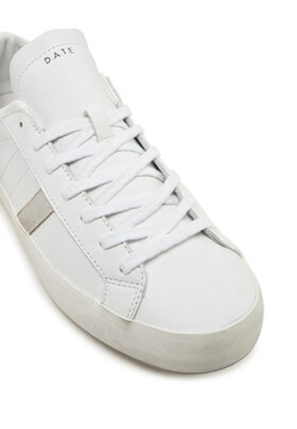 D.A.T.E. Sneakersy Hill Low Calf M421-HL-CA-WB Biały. Kolor: biały. Materiał: skóra