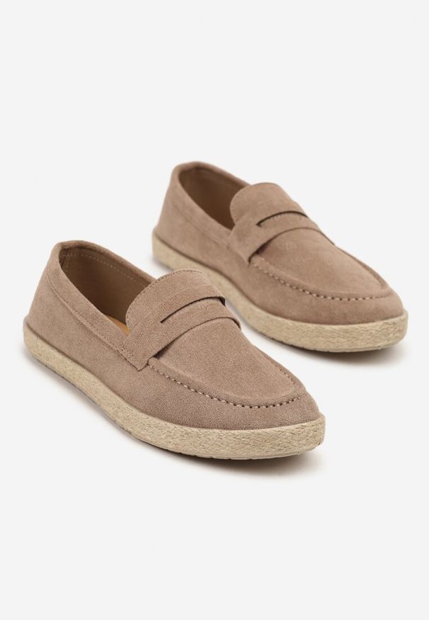 Born2be - Ciemnobeżowe Półbuty w Stylu Mokasynów Nelarisa. Okazja: na co dzień. Kolor: beżowy. Obcas: na obcasie. Styl: klasyczny, elegancki, casual. Wysokość obcasa: niski