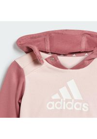 Adidas - Zestaw Essentials Colorblock Jogger Kids. Kolor: czerwony, wielokolorowy, różowy. Materiał: dresówka