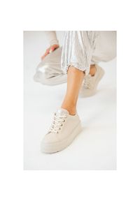 Szare Sneakersy Karino Stylowe Obuwie Damskie. Okazja: na co dzień. Wysokość cholewki: przed kolano. Kolor: szary. Materiał: jeans, skóra. Szerokość cholewki: normalna #6