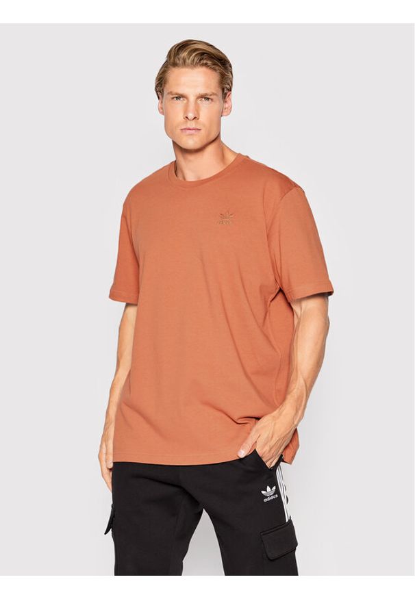 Adidas - adidas T-Shirt Graphic Ozworld HL9232 Pomarańczowy Relaxed Fit. Kolor: pomarańczowy. Materiał: bawełna
