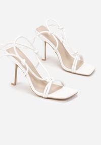 Renee - Białe Sandały Blesse. Nosek buta: otwarty. Kolor: biały. Wzór: haft #3