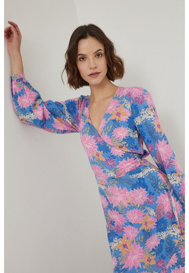 medicine - Medicine sukienka mini rozkloszowana. Kolor: niebieski. Materiał: tkanina. Długość rękawa: długi rękaw. Długość: mini