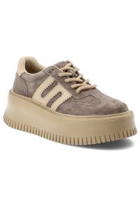 Sneakersy damskie Filippo, cholewka z naturalnej skóry zamszowej z naszywanymi panelami i klasycznym sznurowaniem z wyraźnymi przeszyciami, masywna p. Kolor: brązowy. Materiał: skóra, zamsz. Szerokość cholewki: normalna. Obcas: na platformie #5