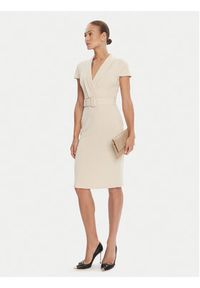 Rinascimento Sukienka koktajlowa CFC0125582003 Beżowy Slim Fit. Kolor: beżowy. Materiał: syntetyk. Styl: wizytowy #5