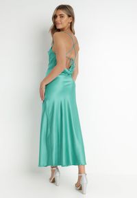 Born2be - Zielona Sukienka Satynowa Chrentizo. Kolor: zielony. Materiał: satyna. Długość rękawa: na ramiączkach. Wzór: gładki. Styl: wizytowy. Długość: maxi #5