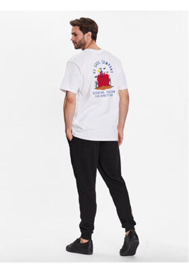 DC T-Shirt Stuck On You ADYZT05245 Biały Relaxed Fit. Kolor: biały. Materiał: bawełna