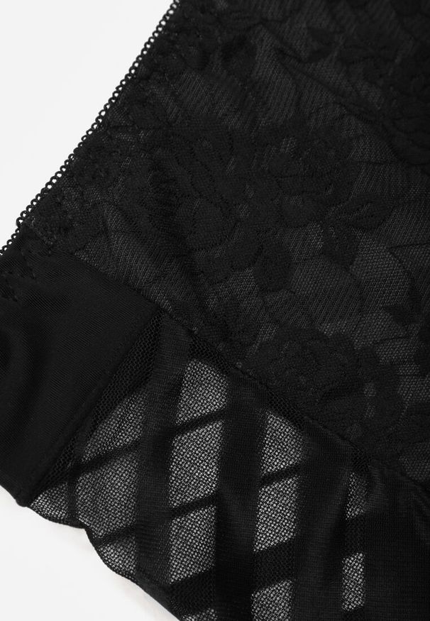 Renee - Czarne Siateczkowe Majtki Figi High Waist z Koronkowymi Zdobieniami Heylih. Stan: podwyższony. Kolekcja: plus size. Kolor: czarny. Materiał: koronka. Wzór: aplikacja