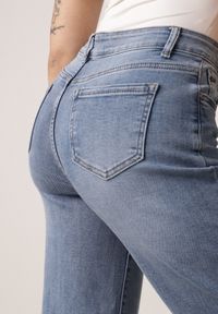 Born2be - Niebieskie Elastyczne Jeansy z Bawełną o Szerokim Kroju z Wysokim Stanem Yelovia. Okazja: na co dzień. Stan: podwyższony. Kolor: niebieski. Styl: casual #5