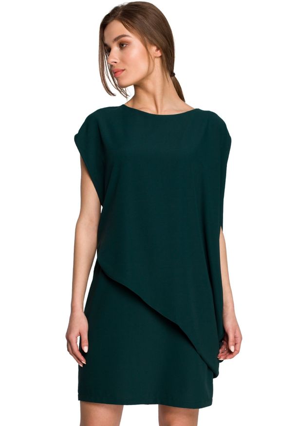 Style - Prosta sukienka warstwowa z asymetryczną falbaną zielona. Kolor: zielony. Materiał: tkanina, elastan. Typ sukienki: proste, asymetryczne