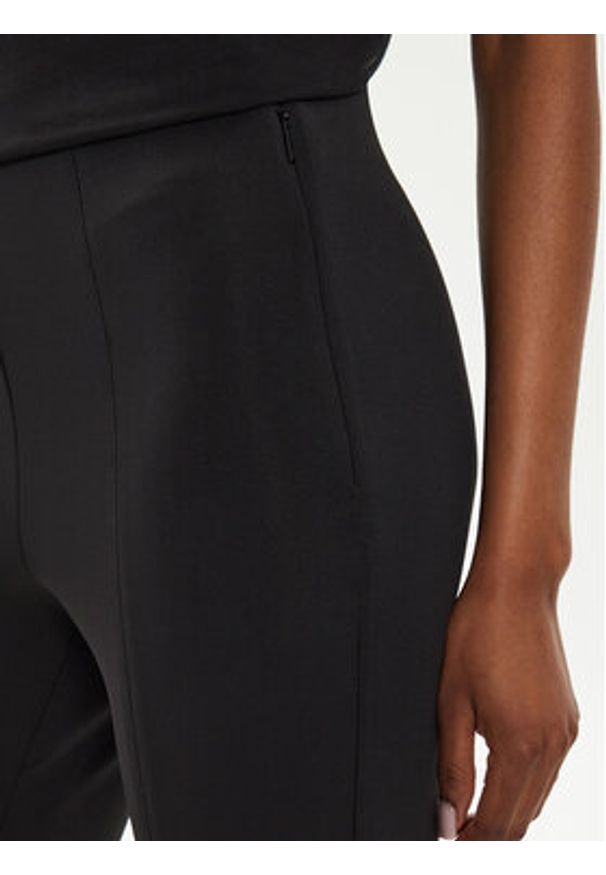Calvin Klein Spodnie materiałowe K20K207171 Czarny Flare Fit. Kolor: czarny. Materiał: syntetyk