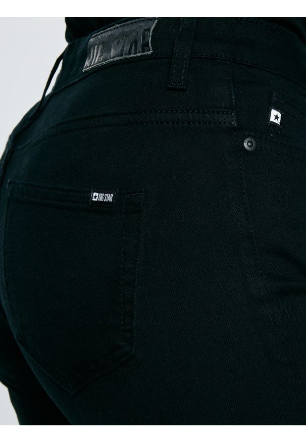 Big-Star - Jeansy damskie czarne Katrina 915. Stan: obniżony. Kolor: czarny. Wzór: jednolity. Styl: elegancki, klasyczny