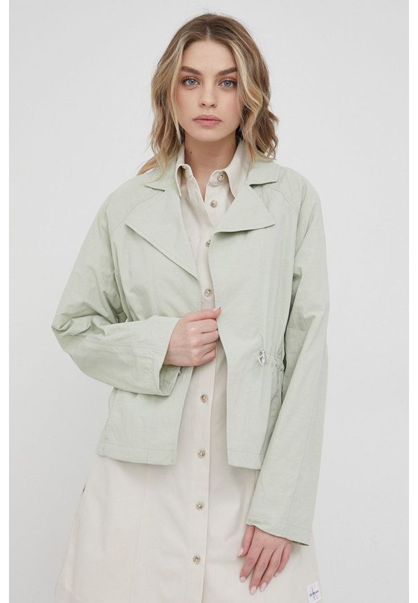 DKNY - Dkny kurtka damska kolor zielony przejściowa. Okazja: na co dzień. Kolor: zielony. Długość rękawa: raglanowy rękaw. Styl: casual