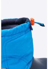 Crocs obuwie zimowe Crocband Lodge 203509 kolor niebieski 203509.OCEAN.NAVY-OCEAN/NAVY. Nosek buta: okrągły. Kolor: niebieski. Materiał: guma. Sezon: zima #2