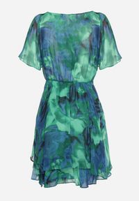 Born2be - Zielono-Niebieska Rozkloszowana Sukienka z Kopertowym Dekoltem i Gumką w Talii Pannestra. Okazja: na co dzień. Typ kołnierza: dekolt kopertowy. Kolor: zielony. Materiał: jeans. Długość rękawa: krótki rękaw. Typ sukienki: kopertowe. Styl: wizytowy, casual, elegancki #3