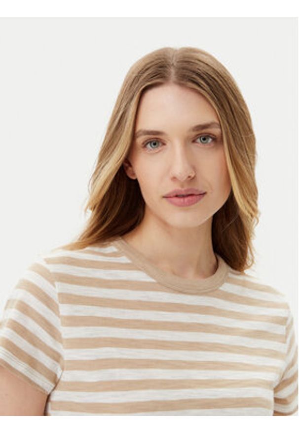 GAP - Gap T-Shirt 723661-01 Beżowy Regular Fit. Kolor: beżowy. Materiał: bawełna