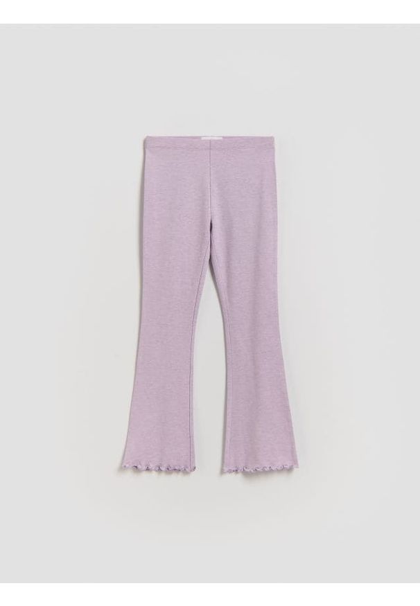 Reserved - Spodnie flare - lawendowy. Kolor: fioletowy. Materiał: dzianina, wiskoza