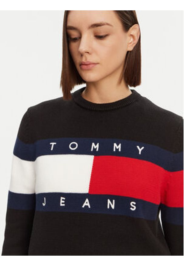 Tommy Jeans Sweter Center Flag DW0DW19335 Czarny Regular Fit. Kolor: czarny. Materiał: bawełna
