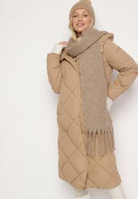 Born2be - Ciemnobeżowa Kurtka Płaszcz z Geometrycznym Pikowaniem Johnatta. Kolor: beżowy. Wzór: geometria #5