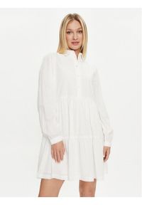 YAS Sukienka koszulowa Tia 26032815 Biały Regular Fit. Kolor: biały. Materiał: bawełna. Typ sukienki: koszulowe