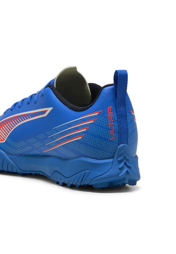 Puma - Młodzieżowe buty piłkarskie ULTRA 6 PLAY TT PUMA Ultra Blue White Glowing Red. Kolor: czerwony, niebieski, wielokolorowy, biały. Szerokość cholewki: normalna. Sport: piłka nożna