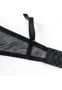 Intica - Komplet bielizny z subtelnymi zdobieniami na specjalne okazje Suphiye. Kolor: czarny. Materiał: materiał. Wzór: aplikacja #11