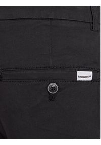 Lindbergh Chinosy 30-005044 Czarny Slim Fit. Kolor: czarny. Materiał: bawełna #6