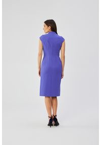 Stylove - Elegancka sukienka ołówkowa midi fioletowa. Okazja: do pracy, na spotkanie biznesowe. Kolor: fioletowy. Typ sukienki: ołówkowe. Styl: elegancki. Długość: midi #4