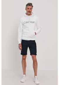 Calvin Klein - Bluza bawełniana. Okazja: na co dzień. Typ kołnierza: kaptur. Kolor: biały. Materiał: bawełna. Wzór: nadruk. Styl: casual #5