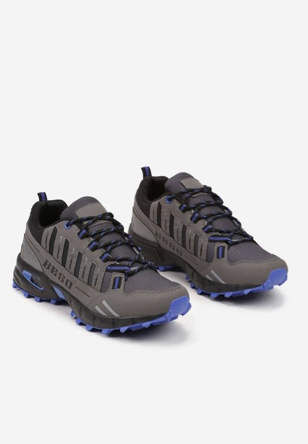 Born2be - Szaro-Niebieskie Płaskie Buty Sportowe Sneakersy z Napisem i Paskami Taile. Okazja: na co dzień. Zapięcie: pasek. Kolor: szary. Materiał: jeans. Wzór: napisy. Obcas: na obcasie. Wysokość obcasa: niski