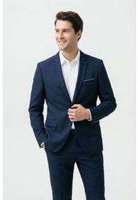 Granatowy Garnitur na Studniówkę lub Wesele - Taliowany - Casino. Kolor: niebieski. Materiał: poliester, wiskoza #11