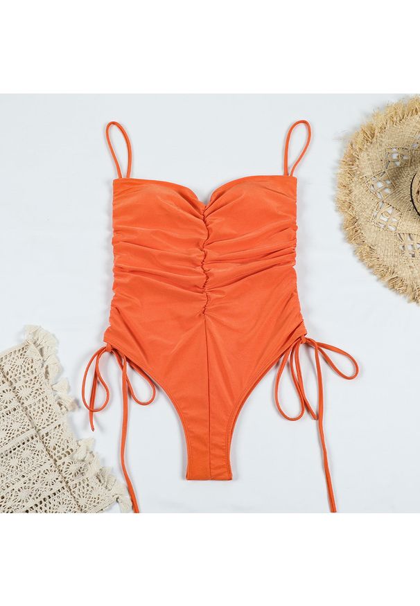 Intica - Jednoczęściowy strój kąpielowy bodycon z regulowanymi ramiączkami Raimonda. Kolor: pomarańczowy. Materiał: tkanina