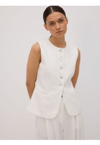 Reserved - Taliowana kamizelka z lnem - biały. Kolor: biały. Materiał: len #1