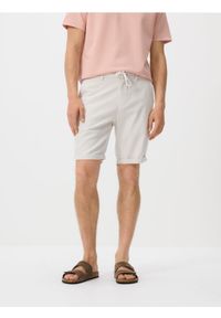 Reserved - Szorty z domieszką lnu - beżowy. Kolor: beżowy. Materiał: len