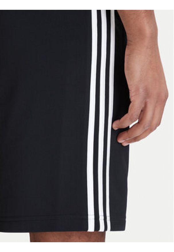 Adidas - adidas Szorty sportowe Firebird KE1379 Czarny Regular Fit. Kolor: czarny. Materiał: syntetyk. Styl: sportowy