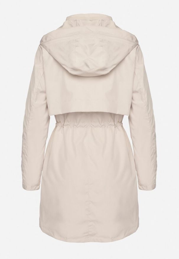 Born2be - Jasnobeżowa Kurtka Parka z Kapturem Odpinanym w Stylu Utility Janiora. Okazja: na co dzień. Typ kołnierza: kaptur. Kolor: beżowy. Długość rękawa: długi rękaw. Długość: długie. Styl: klasyczny, casual