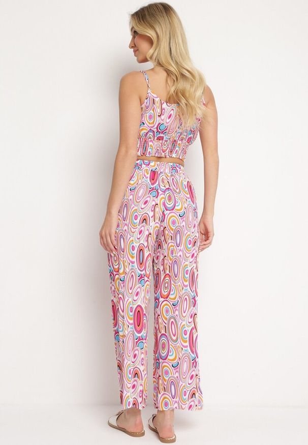 Born2be - Różowy Boho Komplet z Wiskozy Top na Ramiączkach z Gumką Szerokie Spodnie Palazzo Lereri. Kolor: różowy. Materiał: wiskoza