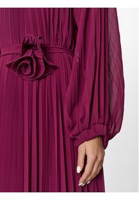 Dixie Sukienka koktajlowa A319Z029A Fioletowy Regular Fit. Kolor: fioletowy. Materiał: syntetyk. Styl: wizytowy #3