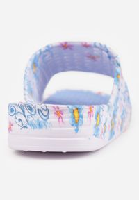 Born2be - Jasnoniebieskie Klapki Basenowe w Kwiatowy Wzór z Perforacją Pertumal. Okazja: na co dzień, na spacer. Kolor: niebieski. Materiał: dzianina, jeans, dresówka. Wzór: kwiaty. Sezon: lato. Styl: wakacyjny, casual, elegancki #9