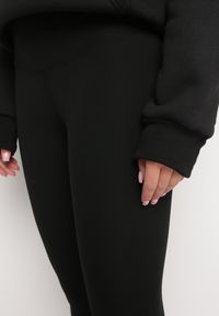 Born2be - Czarne Legginsy z Szeroką Gumką w Pasie i Koronkową Wstawką Meridia. Stan: podwyższony. Kolor: czarny. Materiał: koronka. Długość: długie. Styl: klasyczny #7