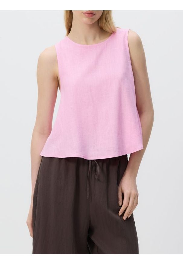 Reserved - Top z dodatkiem lnu - pastelowy róż. Kolor: różowy. Materiał: len