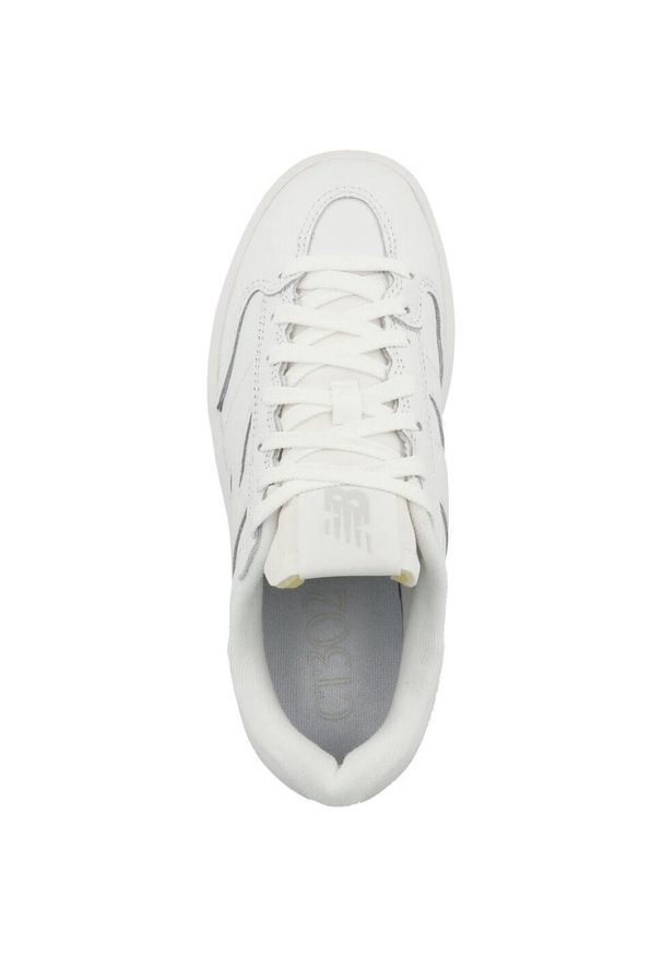 Buty do chodzenia damskie New Balance CT302CLA. Zapięcie: sznurówki. Kolor: biały. Materiał: guma, materiał, skóra. Szerokość cholewki: normalna. Sport: turystyka piesza